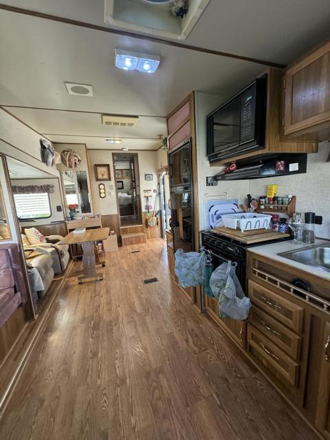 Image 4 of 9 For 84136 Avenue 44