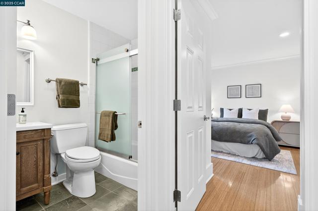 1206 Rimer Dr, Moraga CA: https://media.crmls.org/mediaz/037ddcc9-bbfd-474e-9f2a-75ad86287190.jpg