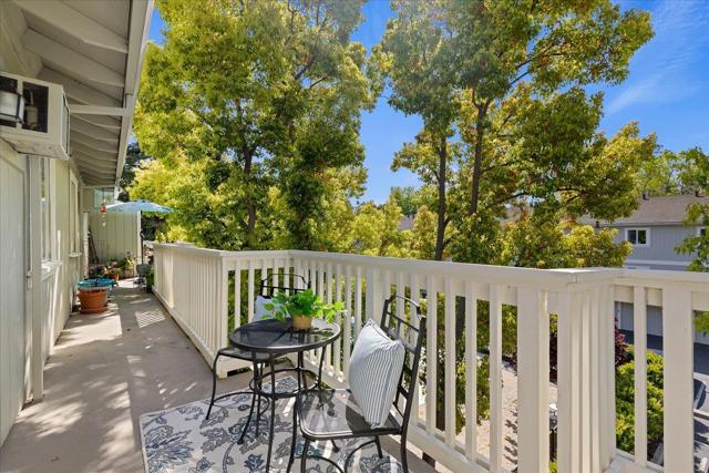 Image 2 of 56 For 858 Apricot Avenue B
