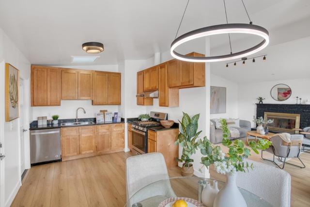 2035 Jackson Street, Santa Clara CA: https://media.crmls.org/mediaz/037eebfd-b018-451c-8859-80152c715d58.jpg