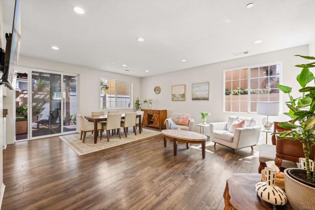 Detail Gallery Image 3 of 27 For 516 Moonlight Dr, San Marcos,  CA 92069 - 3 Beds | 2/1 Baths