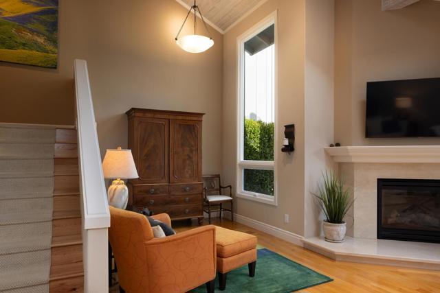 28092 Barn Way, Carmel CA: https://media.crmls.org/mediaz/037fbe39-8ee0-47ad-8d3a-1dc925571470.jpg