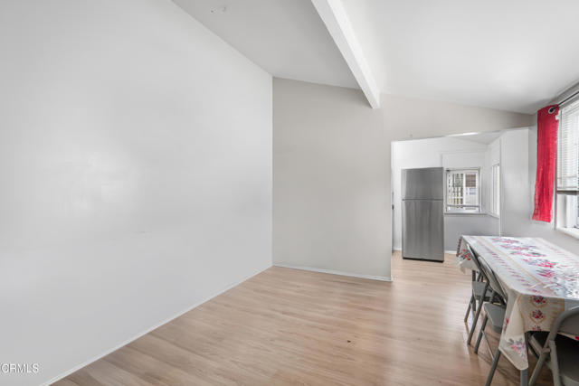 136 N Garfield Avenue, Oxnard CA: https://media.crmls.org/mediaz/0380b27e-57e9-41ab-a0c7-3105742c7ed6.jpg