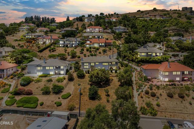 800 Manor Ridge Road, Santa Paula CA: https://media.crmls.org/mediaz/0380c4d9-a15b-4738-b83e-5676c2cf4112.jpg