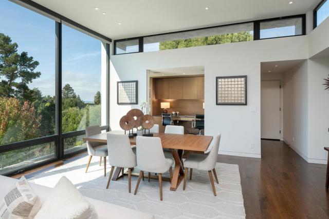 5 Drayton Road, Hillsborough CA: https://media.crmls.org/mediaz/03811f83-3a2b-40dc-a707-b93bc583b852.jpg