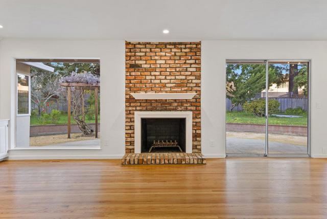 115 Crestview Terrace, Santa Cruz CA: https://media.crmls.org/mediaz/038217af-f308-4e05-8959-27e24f6570e9.jpg