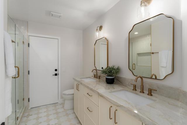 Detail Gallery Image 30 of 46 For 14004 Calle Venecia, San Diego,  CA 92130 - 4 Beds | 2/1 Baths