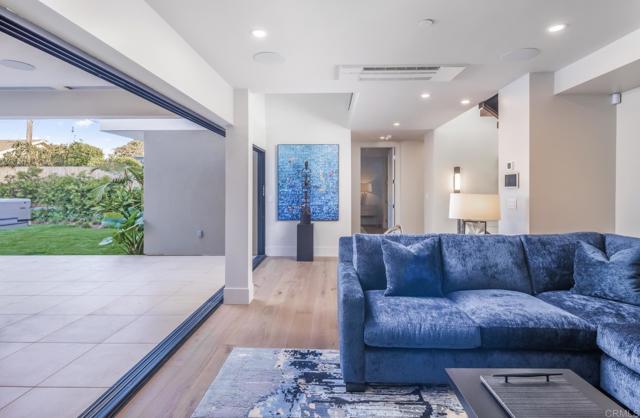 5170 Carlsbad Boulevard, Carlsbad CA: https://media.crmls.org/mediaz/038315dc-2fec-4e2a-930b-1937fe1495f8.jpg