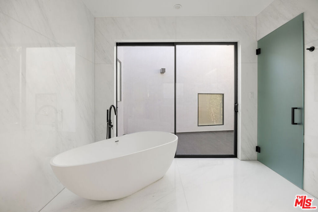 MLS #26862359 image #42