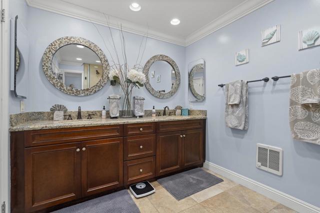 804 N The Strand, Oceanside CA: https://media.crmls.org/mediaz/03844ba6-351e-45e1-a2a9-1611e5a3837c.jpg