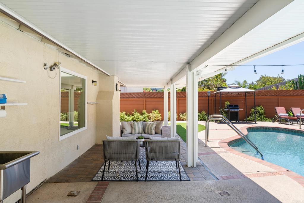 5736 Soledad Mountain Road - photo 10