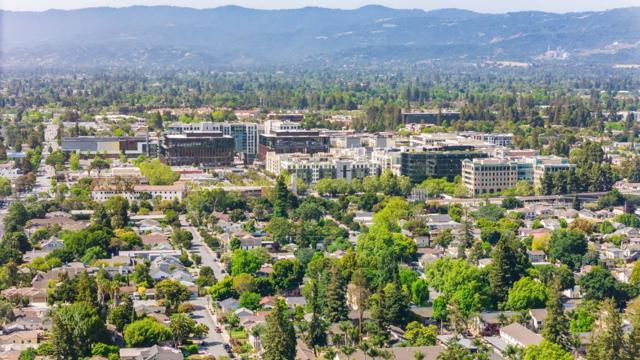 362 Stowell Avenue, Sunnyvale CA: https://media.crmls.org/mediaz/03851cf2-6590-4263-bf70-94c6122697ad.jpg