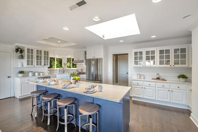 24705 Spanish Oaks Road, Los Gatos CA: https://media.crmls.org/mediaz/038616ec-ccc7-4133-bfb3-91815abab567.jpg