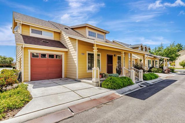 1554 Rosette Way, Gilroy CA: https://media.crmls.org/mediaz/038635e0-f584-47c7-86ed-8ab8db49d302.jpg