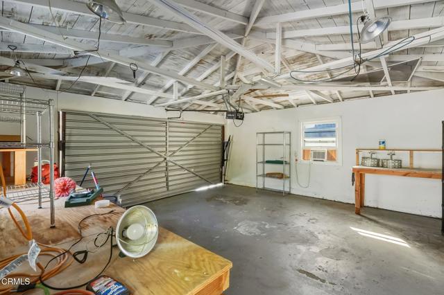 4487 Rising Hill Road, Altadena CA: https://media.crmls.org/mediaz/0386b46e-17d5-428e-8a7e-21e82bb02934.jpg