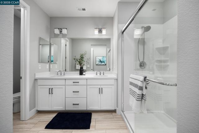 339 Pear Tree Ter, Napa CA: https://media.crmls.org/mediaz/038746dc-6f60-49b4-a337-2cc027f48f16.jpg