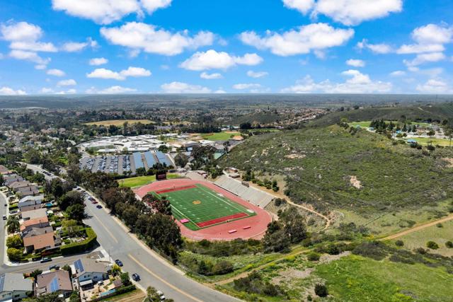9959 Riverhead Dr, San Diego CA: https://media.crmls.org/mediaz/0388ade0-ba7b-46cf-910a-1737de4a10b6.jpg