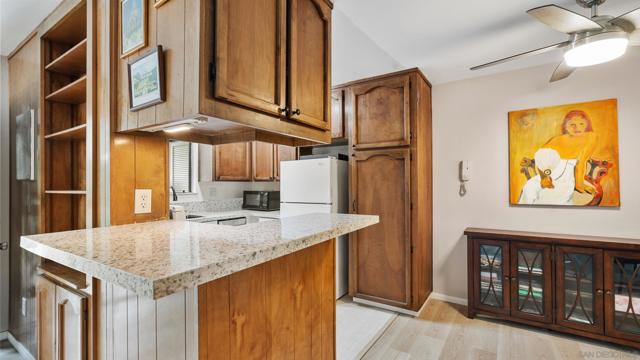 4415 38Th St, San Diego CA: https://media.crmls.org/mediaz/0389060c-d5c9-4c13-b80d-0713eecfdbb0.jpg