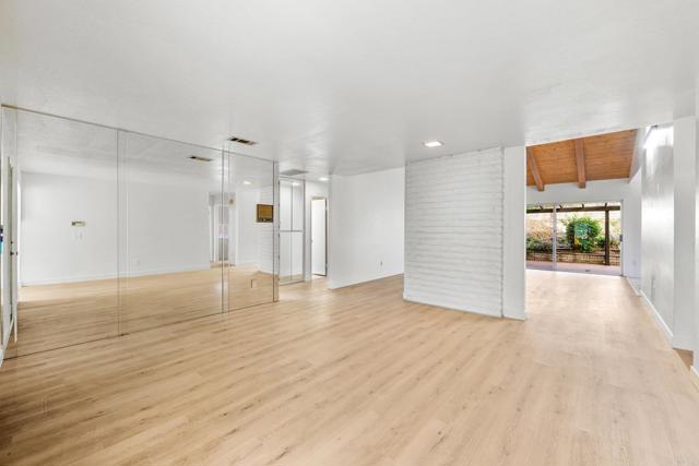Image 4 of 23 For 1376 Ivy Street