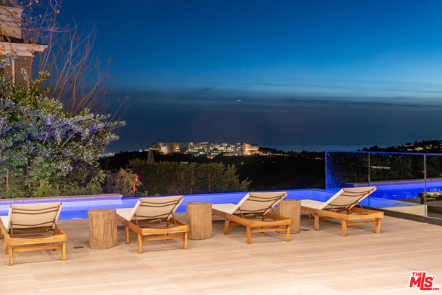 1149 Linda Flora Drive, Los Angeles CA: https://media.crmls.org/mediaz/038a3ee8-b0a7-40c5-aab9-3f31f1344ee4.jpg