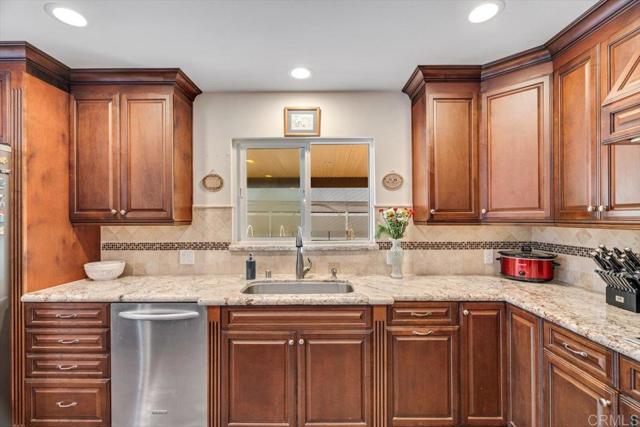 Detail Gallery Image 19 of 64 For 13815 Hilldale Rd, Valley Center,  CA 92082 - 5 Beds | 4/1 Baths