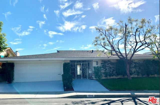 5248 LOS ENCANTOS Way, Los Angeles CA: https://media.crmls.org/mediaz/038bae71-9d72-42e8-85e5-9e4494427144.jpg