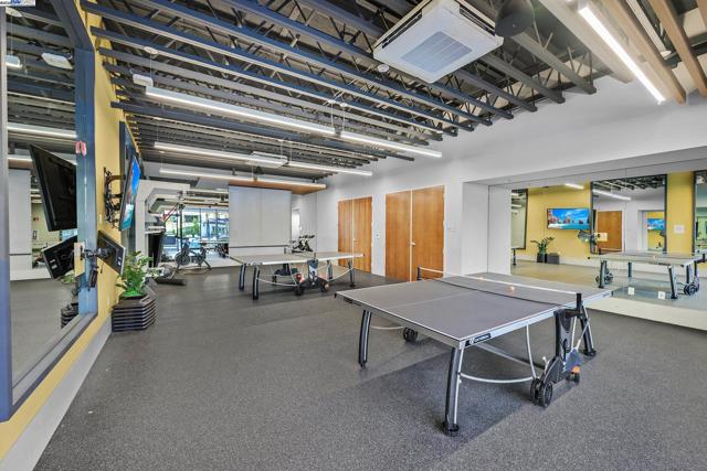 5422 Arnold Rd, Dublin CA: https://media.crmls.org/mediaz/038c1d20-bfb7-4de9-bf2e-f4d6e6794b04.jpg