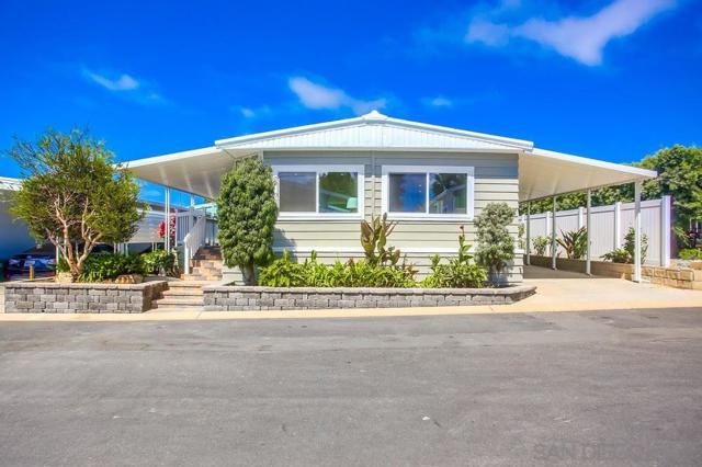 7224 San Benito, Carlsbad CA: https://media.crmls.org/mediaz/038c2b9e-33be-4b61-902f-0891244ab9fc.jpg