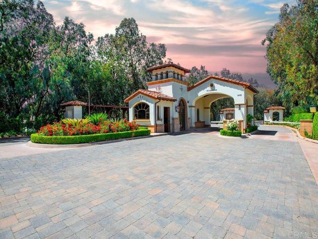 Detail Gallery Image 22 of 33 For 17487 Calle Mayor, Rancho Santa Fe,  CA 92067 - 6 Beds | 5/1 Baths