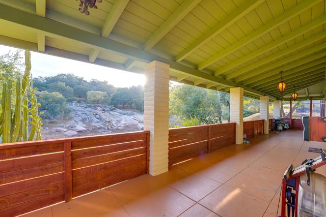 20320 Deerhorn Valley Road, Jamul, California 91935, 4 Bedrooms Bedrooms, ,4 BathroomsBathrooms,Single Family Residence,For Sale,Deerhorn Valley Road,250019383SD