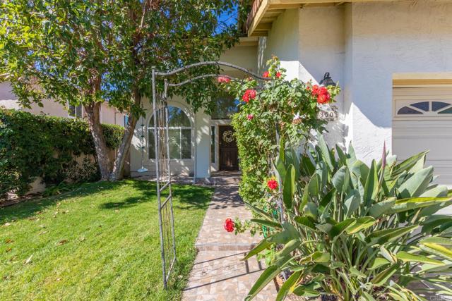 Detail Gallery Image 10 of 32 For 14350 Classique Way, San Diego,  CA 92129 - 3 Beds | 2/1 Baths