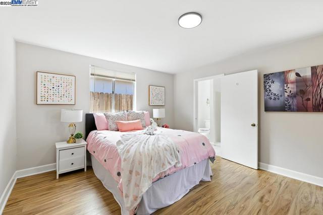 825 Billings Blvd, San Leandro CA: https://media.crmls.org/mediaz/038f00df-4851-4189-93a2-86f32b50bea5.jpg