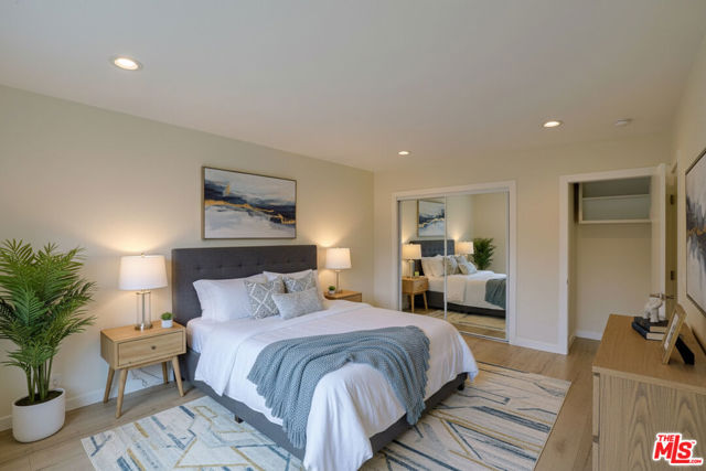 1277 W 23rd Street, Los Angeles CA: https://media.crmls.org/mediaz/038f5c9d-5564-4970-9a92-4fad9680e486.jpg