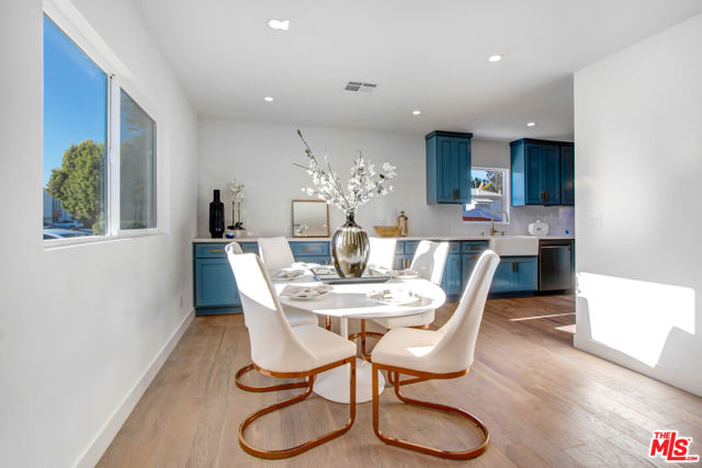 4130 Mclaughlin Avenue, Culver City CA: https://media.crmls.org/mediaz/038fd4b3-fcb9-4768-8e5a-0436383b0839.jpg