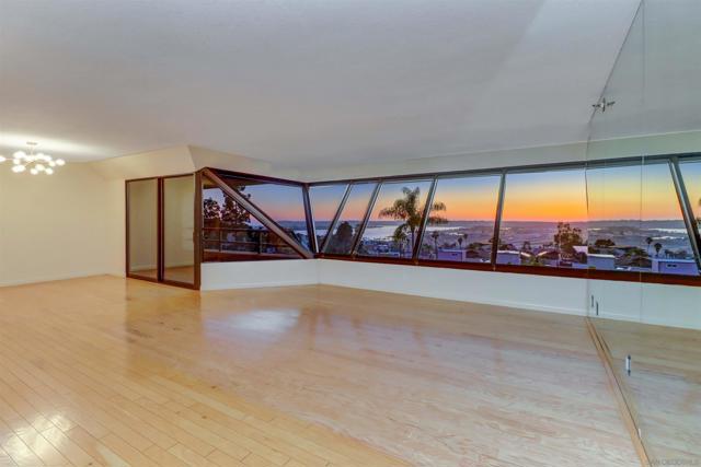 230 W Laurel Street, San Diego CA: https://media.crmls.org/mediaz/039032b8-82d4-4a23-b014-cb632b897a62.jpg