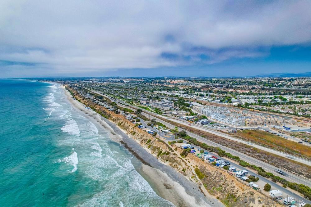 MLS #250033793SD img 23