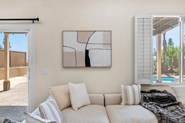 858 Via Barquero, San Marcos CA: https://media.crmls.org/mediaz/0392826e-feaa-4234-9dd8-b55f30c53f7c.jpg