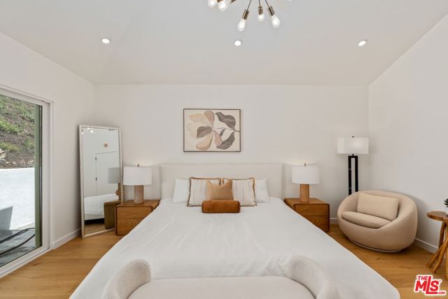 224 N Bundy Drive, Los Angeles CA: https://media.crmls.org/mediaz/0392846b-2618-4826-9243-198899f3bcc2.jpg