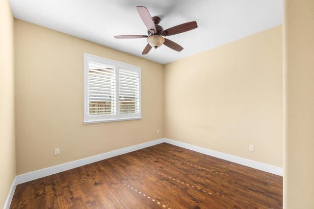 9881 Rancho Hills Drive, Gilroy CA: https://media.crmls.org/mediaz/03932149-c878-4751-bb59-ba8bdc00d26d.jpg