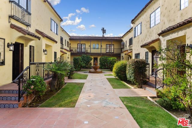 2623 Ellendale Place, Los Angeles CA: https://media.crmls.org/mediaz/0393a5de-7779-4f6f-8366-f810c8f23fc4.jpg