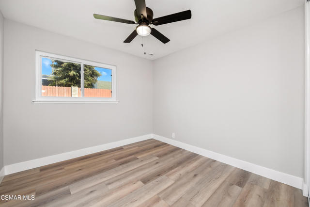 1088 Durkin Street, Camarillo CA: https://media.crmls.org/mediaz/0393ba78-bd30-4c7b-bfbb-7eef1d5fca5b.jpg