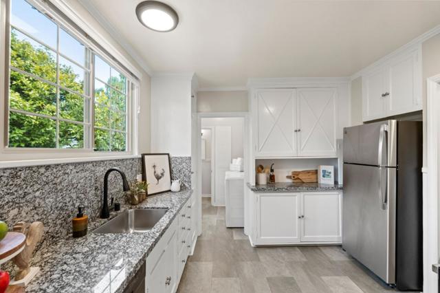 796 Willborough, Burlingame CA: https://media.crmls.org/mediaz/03940d7e-93b6-44c3-b682-4f7a5495aee6.jpg