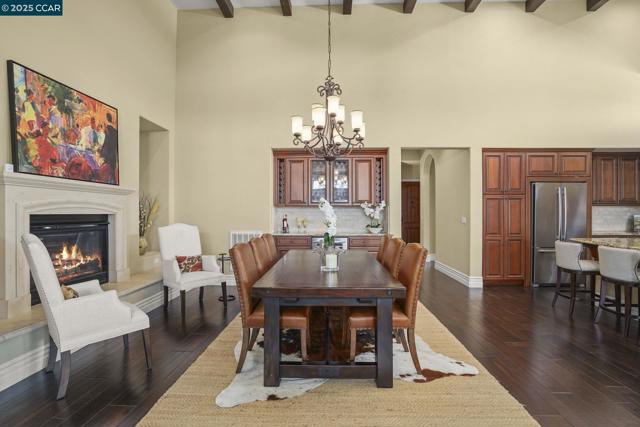 1512 Miwok Ct, Brentwood CA: https://media.crmls.org/mediaz/03949821-c726-44f1-83a8-762e18779fb1.jpg