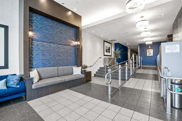 3812 Park Blvd, San Diego CA: https://media.crmls.org/mediaz/039737b7-ddb6-4ea7-8019-fc2246859831.jpg