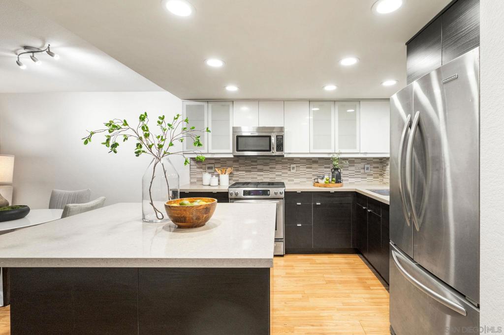 3974 Riviera Dr - photo 6
