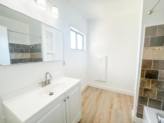 Detail Gallery Image 4 of 4 For 365 W Milford St #7,  Glendale,  CA 91203 - 1 Beds | 1 Baths