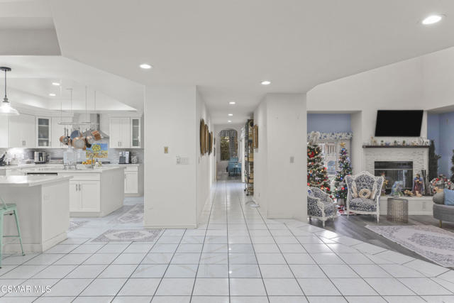 6417 Turfway Road, Moorpark CA: https://media.crmls.org/mediaz/0397a0fc-8b04-4a33-a27d-555ed40c6b32.jpg