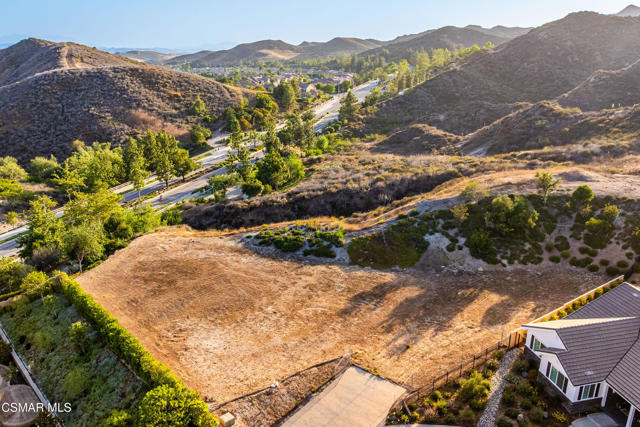 4221 Goldstone Lane, Simi Valley CA: https://media.crmls.org/mediaz/0399686c-e620-4c6f-ae94-c217869afd7b.jpg