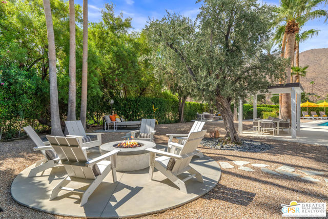 2455 S Via Lazo, Palm Springs CA: https://media.crmls.org/mediaz/0399ae8a-4d80-4328-b315-f9abddeae173.jpg