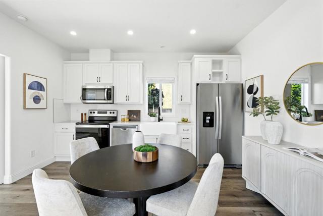 1297 Chesbro Way, Gilroy CA: https://media.crmls.org/mediaz/0399ed57-401b-4d92-967a-1454afd9f846.jpg